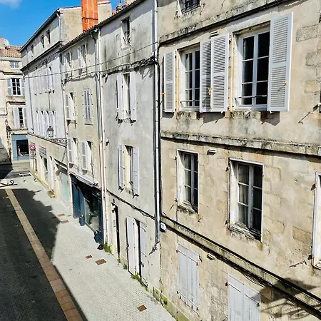 Le Templiers Avec Terrasse - Hyper Centre Lr Apartamento